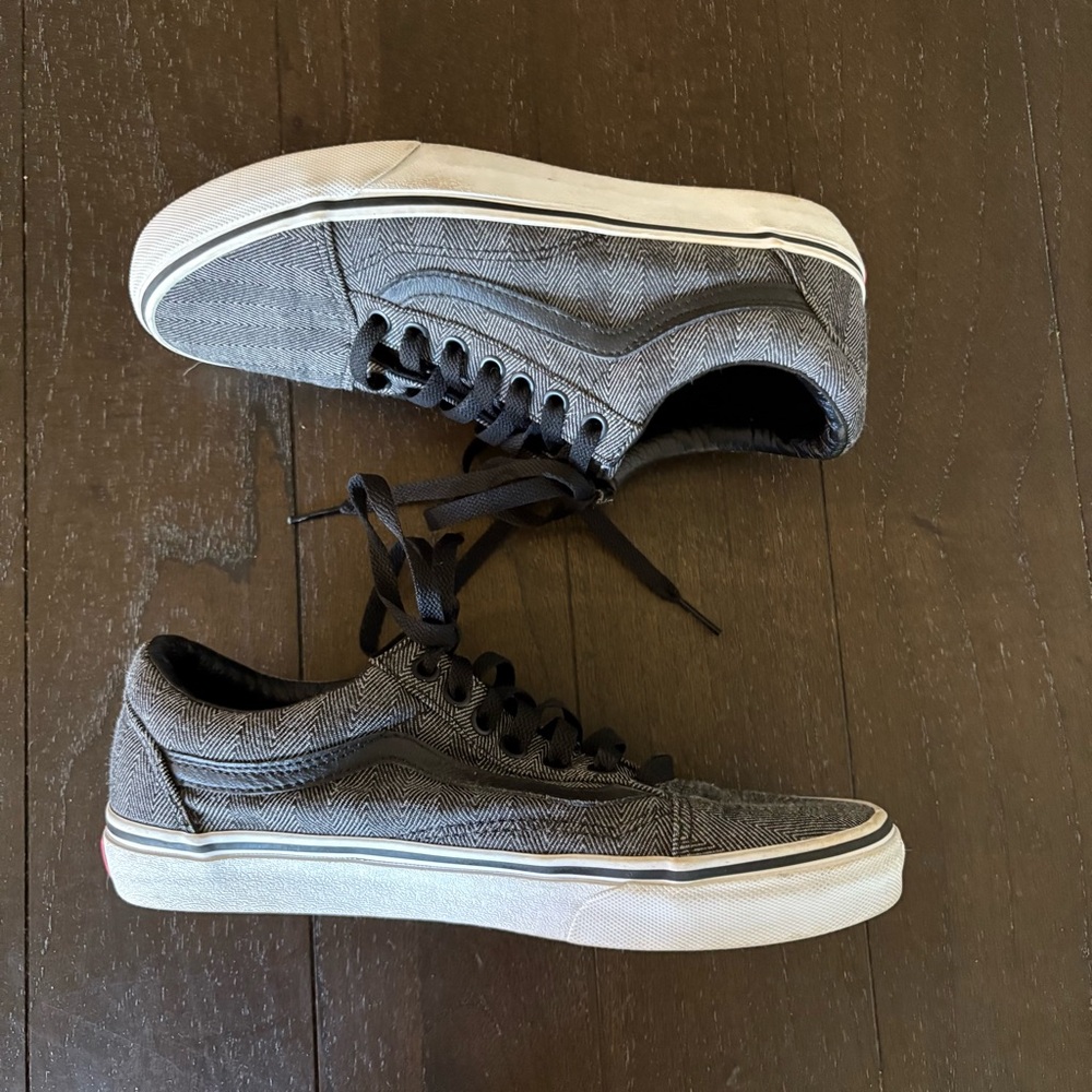 Vans‎ Old Skool Herringbone Black and Gray Sneakers Women’s 9.5 Men’s 8
